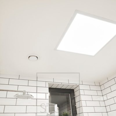 Iso, kattoikkunaa muistuttava paneeli luomassa kylpyhuoneeseen tasaista valoa. Ledstore.fi