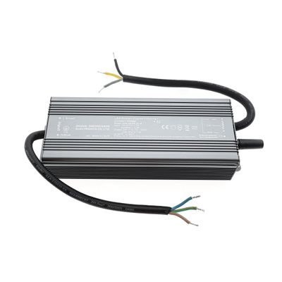 24V Zigbee CCT LED muuntaja 100W IP66 eli pölytiivis sekä vesisuihkuilta suojattu, soveltuva esim. märkätiloihin tai ulos ulkokäyttöön