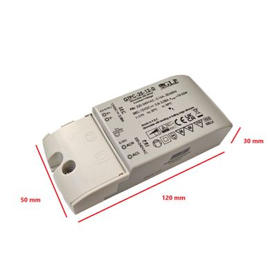 Kaavio laatikon muotoisesta LED-valaisimesta, mitat 145 mm x 56 mm x 19 mm, pyöreät kulman kiinnitysreiät asennuksen helpottamiseksi.