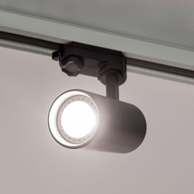 TA-DA kiskospotti GU10 LED polttimolle, musta TA-DA kiskospotti GU10 LED polttimolle, musta