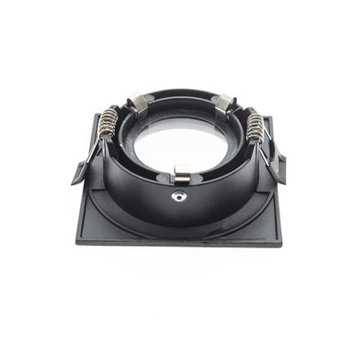 Musta nelikulmainen VOID kehys takaa