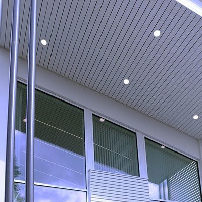 LED plafondi 240 - UPPOAVA, IP54, himmennettävä 17W, CRI90