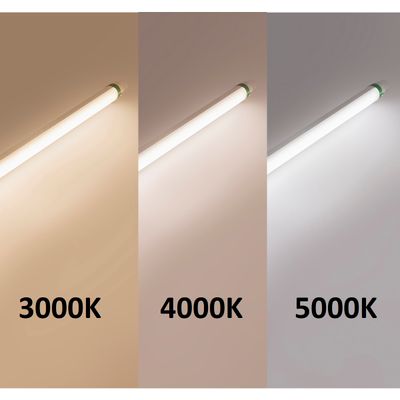 Kuva kolmesta LED-valoputkesta, jotka näyttävät eri värilämpötiloja: 3000K lämmin, 4000K neutraali ja 5000K viileä optimoituja valaistusvaihtoehtoja varten.