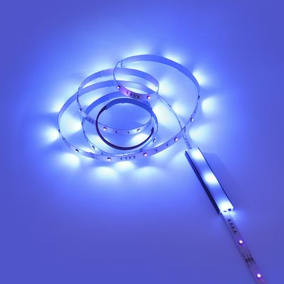 Kierretty LED-nauhavalo, joka hehkuu pehmeän sinisenä, sopii erinomaisesti ympäristön valaistusratkaisuihin. Energiatehokas ja monipuolinen kaikkiin huoneisiin tai projekteihin.