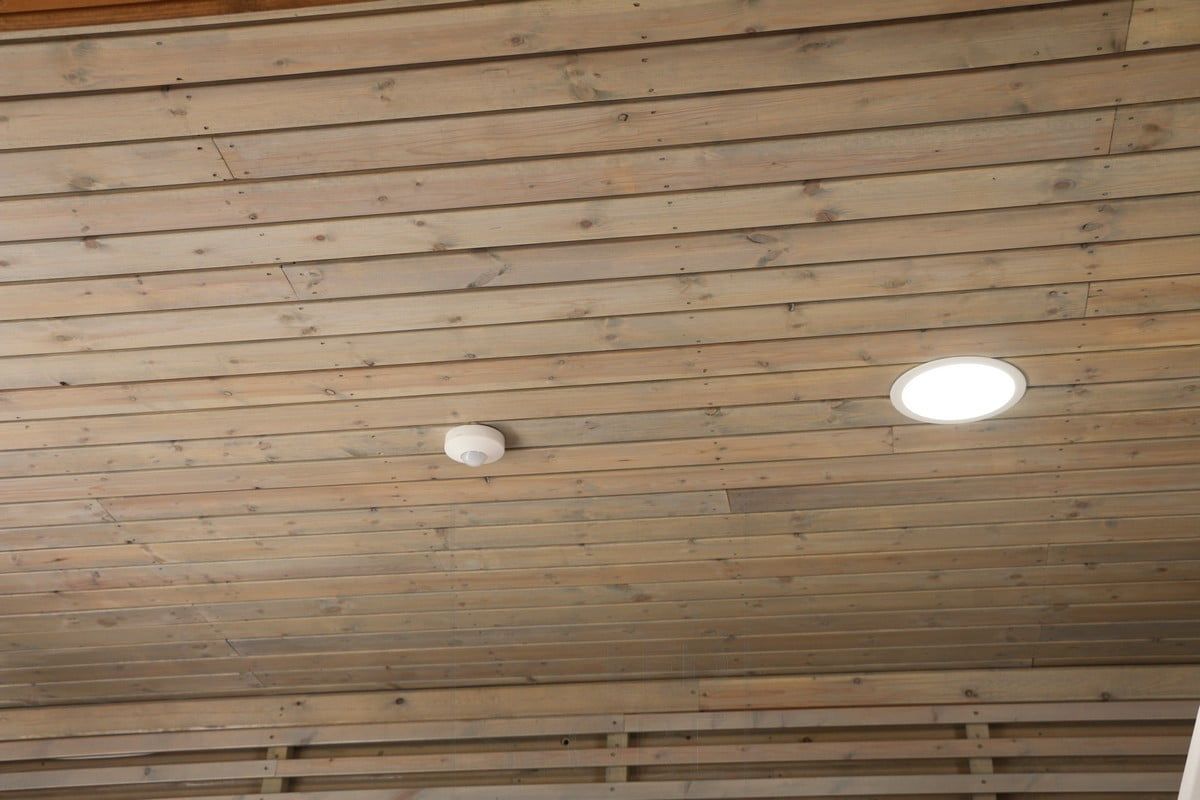 Asuntomessut 2015: pyöreät plafondit terassin katossa. Ledstore.fi