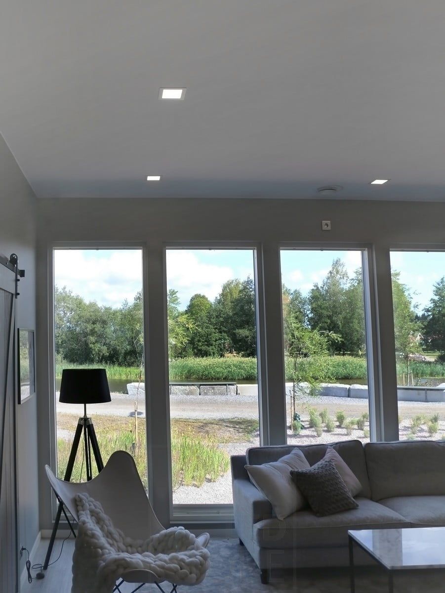 Asuntomessut 2018: 120x120 neliö paneelit olohuoneessa. Ledstore.fi