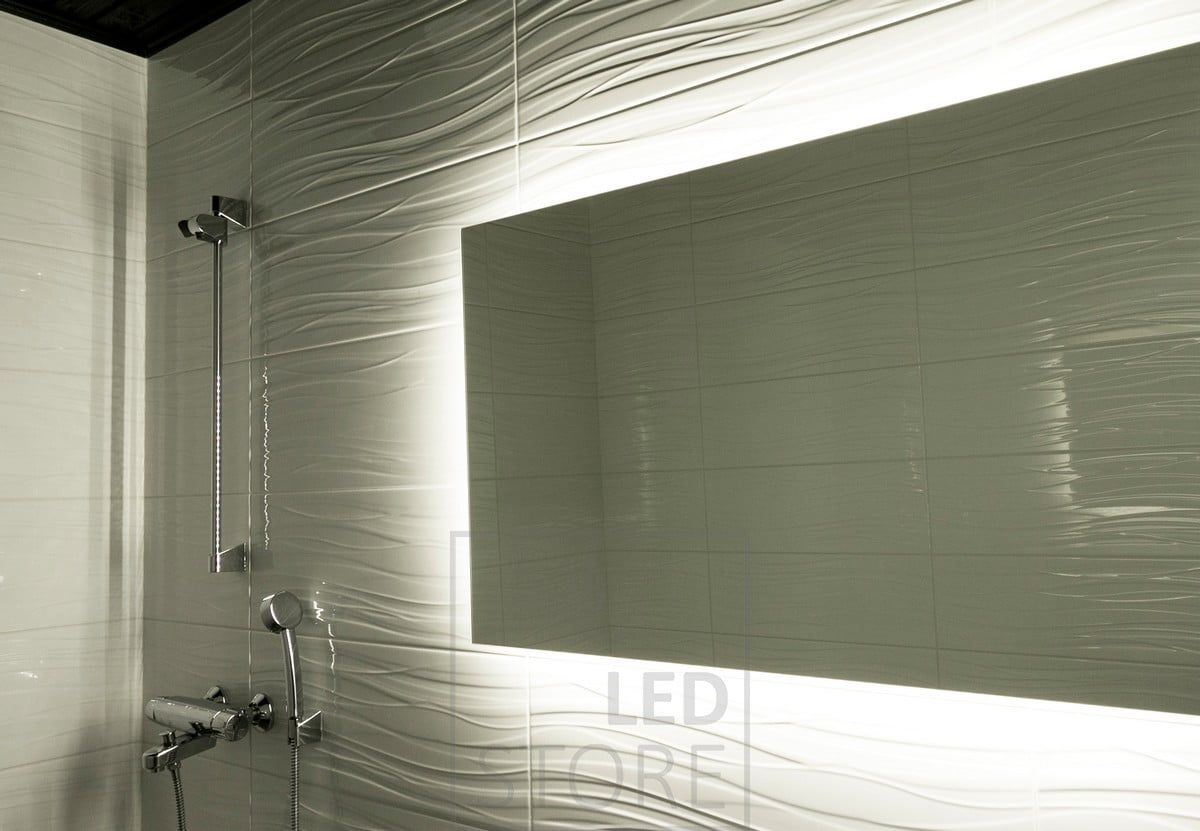 Led nauha peilin taakse asennettuna korostaa kuviolaattaa ja luo tilaan tunnelmallista epäsuoraa valoa. Ledstore.fi