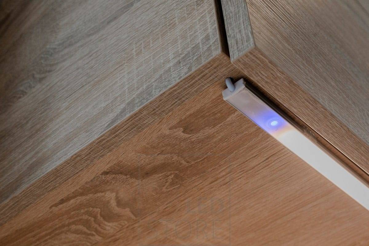 led nauha keittiöön kaapin alla kosketushimmentimellä