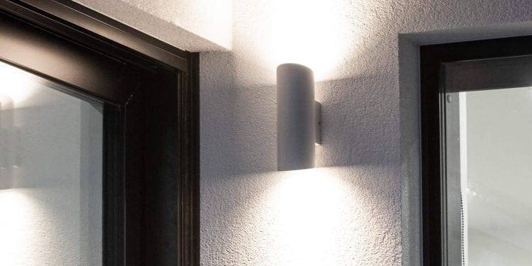 Sisäänkäyntivalaistus Viisto valkoinen LedStore.fi