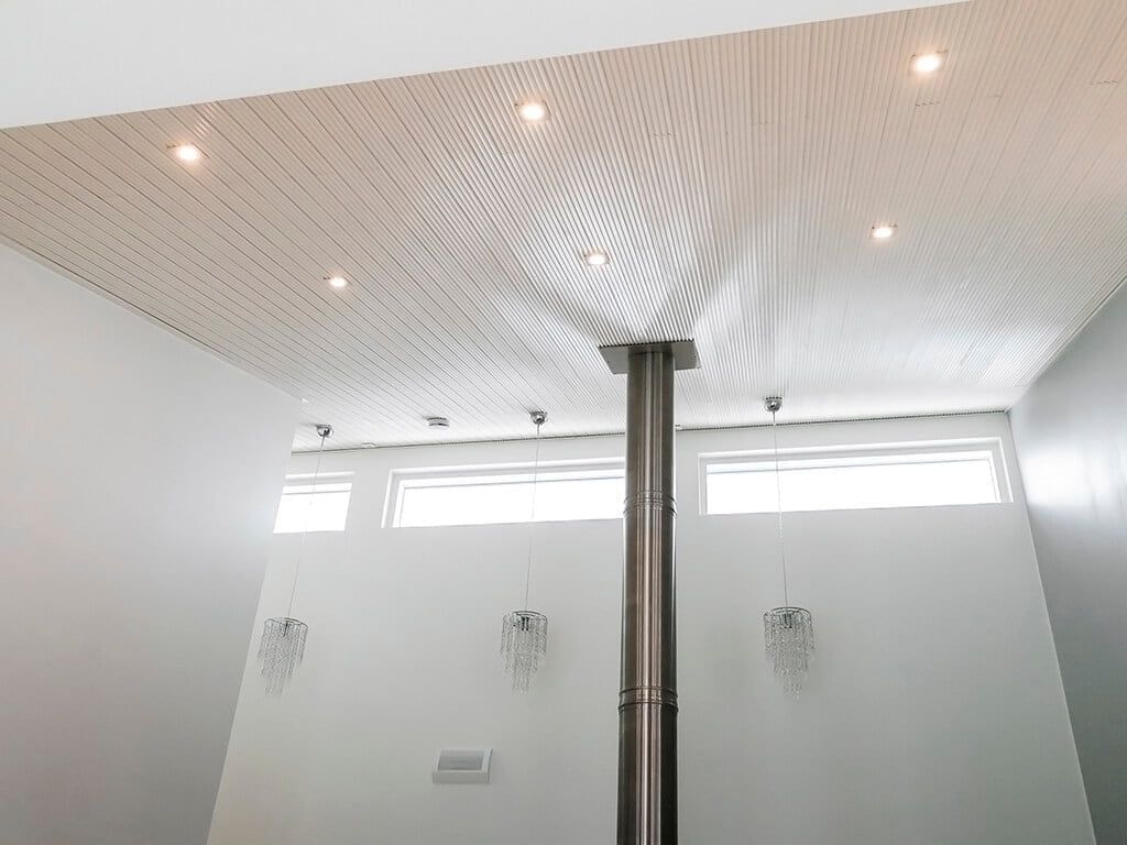 LED STORE -teksti valkoisella neliöllä, vihreä tausta - LED-valaistusmyymäläbrändi, ympäristöystävälliset valaistuskyltit.