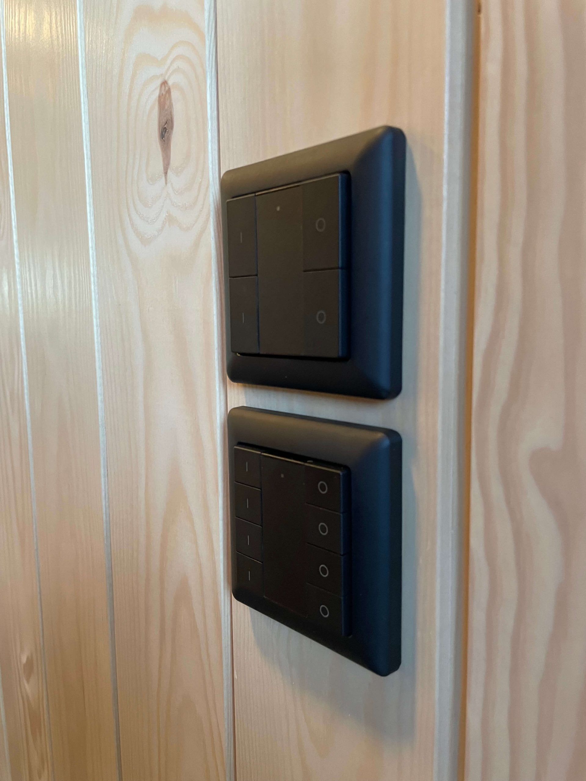 Langattomat Zigbee -painikkeet.