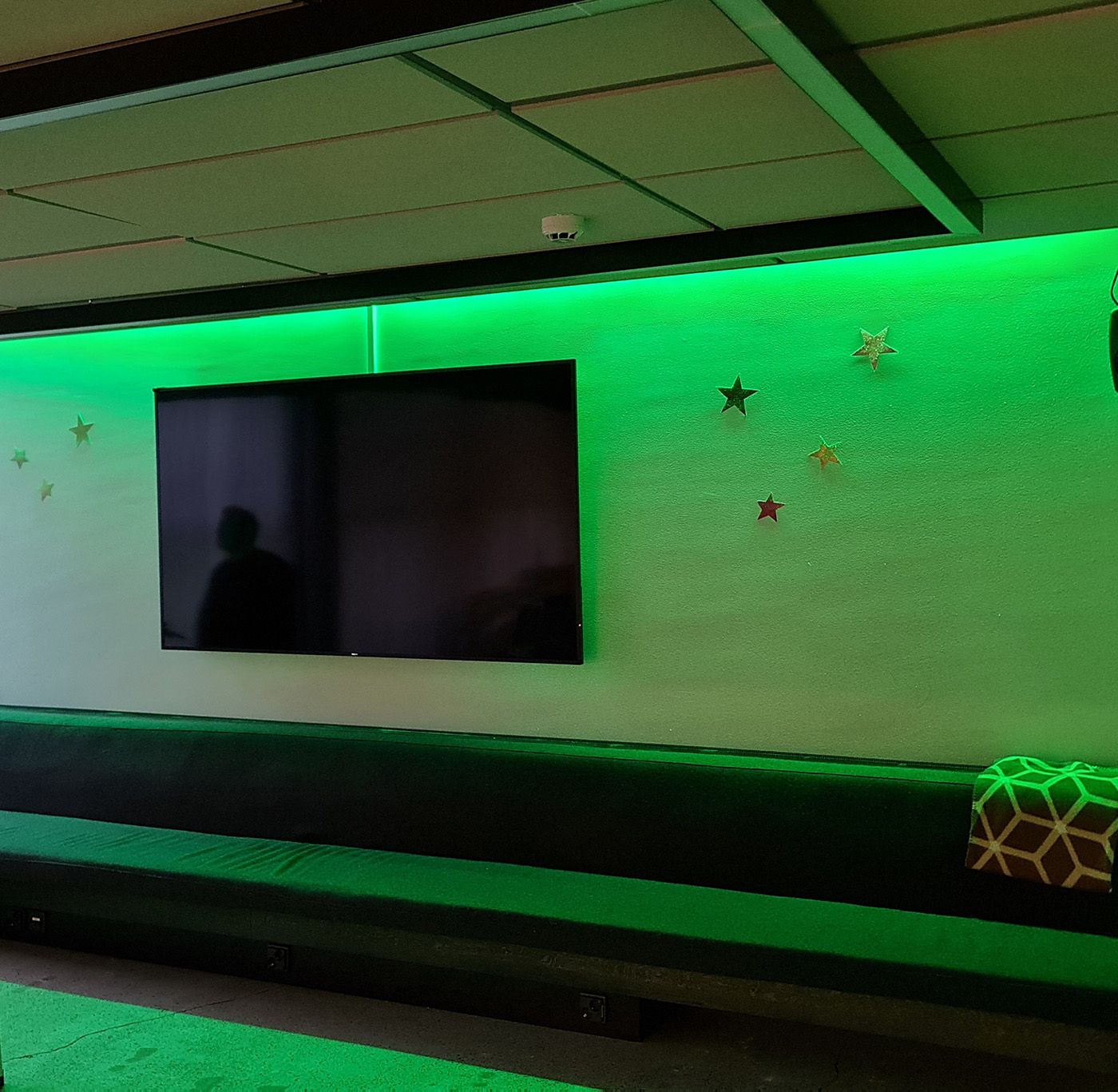 Tapiolan kirkkon RGB valaistus by ledstore.fi